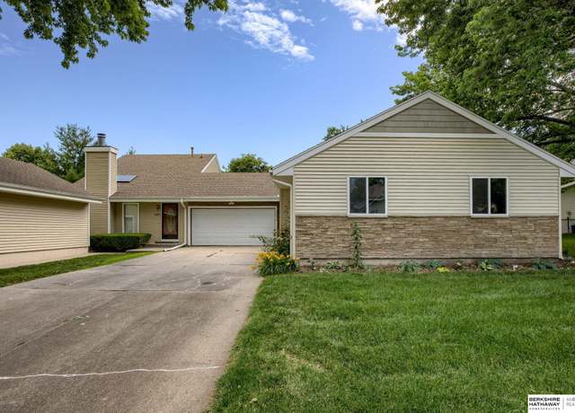 Property at 12075 Grant St, Omaha, NE 68164, 3 beds, 2.5 baths