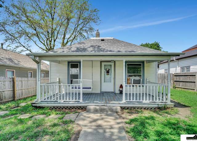 Property at 821 S 4th St, Eagle, NE 68347, 2 beds, 1 bath