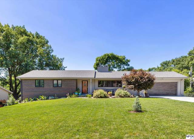 Property at 11821 Shirley St, Omaha, NE 68144, 4 beds, 3 baths