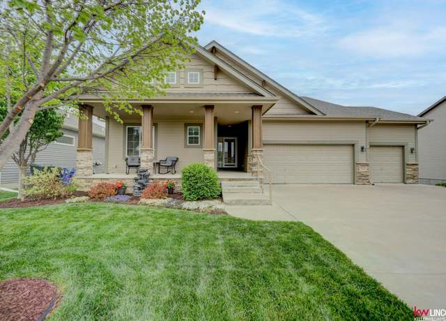 Property at 9322 Garland St, Lincoln, NE 68505, 5 beds, 3 baths