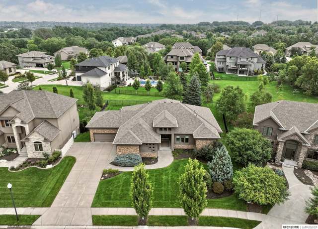 Property at 1417 N 191st Ave, Omaha, NE 68022, 6 beds, 4 baths