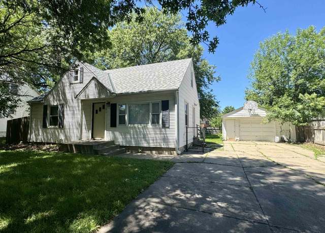 Property at 2945 N 54th St, Lincoln, NE 68504, 3 beds, 1 bath