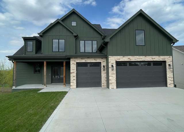 Property at 1782 Lake Ridge Dr, Plattsmouth, NE 68048, 7 beds, 5.5 baths