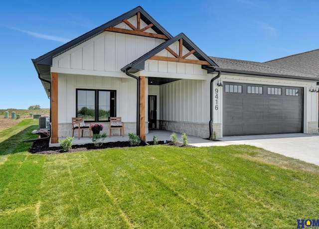 Property at 9416 S 87th St, Lincoln, NE 68526, 4 beds, 3 baths