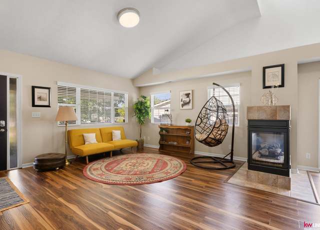 Property at 1301 Surfside Ct, Lincoln, NE 68528, 2 beds, 2 baths