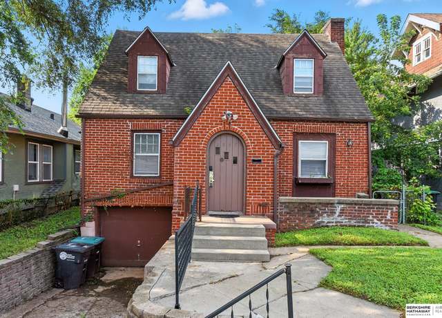 Property at 2857 Titus Ave, Omaha, NE 68112, 2 beds, 1 bath