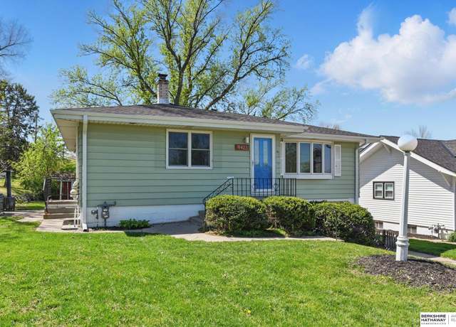 Property at 4423 Frederick St, Omaha, NE 68105, 3 beds, 1.5 baths