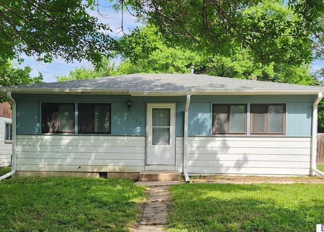 Property at 1220 N 53rd St, Lincoln, NE 68504, 2 beds, 1 bath
