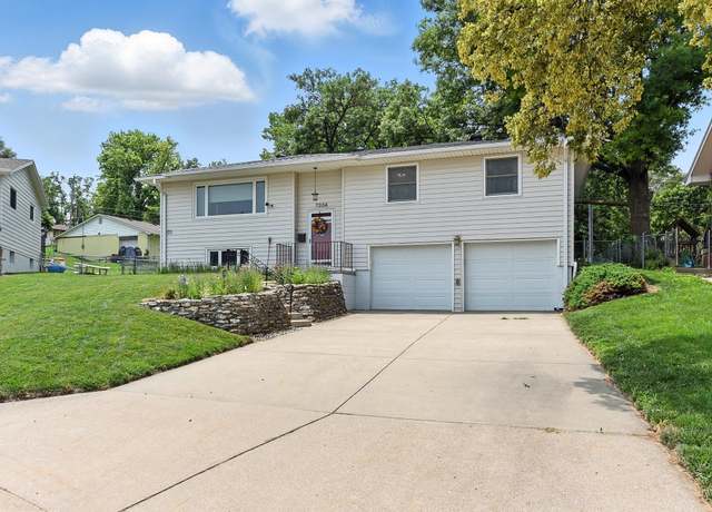 Property at 7304 N 39 Ter, Omaha, NE 68112, 3 beds, 2 baths