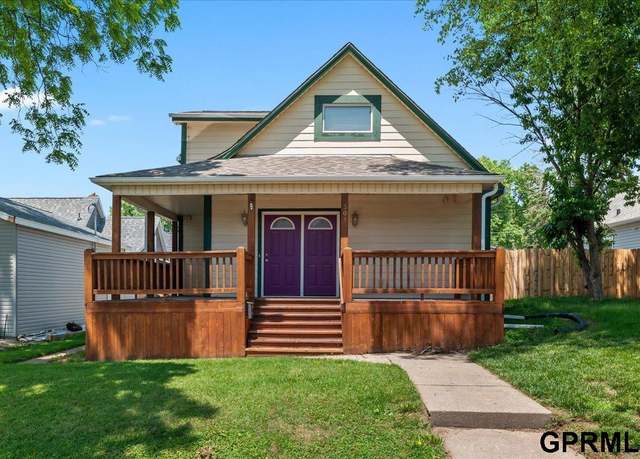 Property at 3018 Frederick St S, Omaha, NE 68105, 3 beds, 2.5 baths