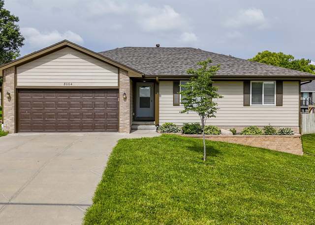 Property at 8004 S 68th Avenue Circle, La Vista, NE 68128, 3 beds, 3 baths