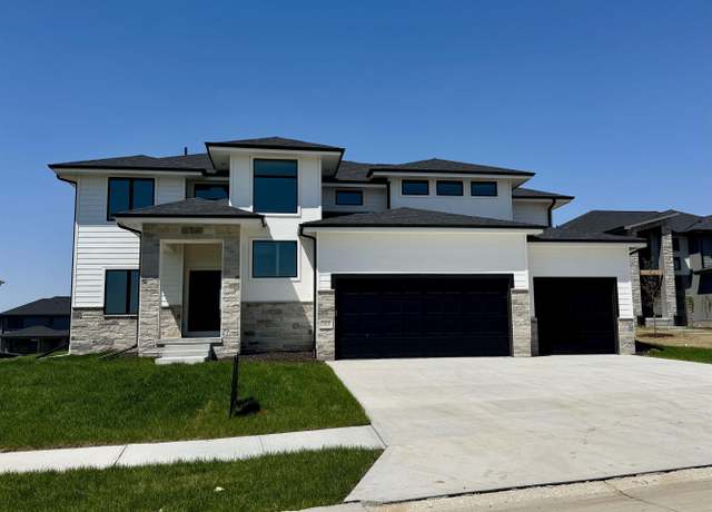 Property at 5410 N 196th St, Elkhorn, NE 68022, 5 beds, 4.5 baths