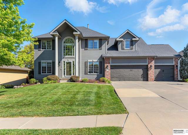 Property at 17318 Spencer St, Omaha, NE 68116, 5 beds, 3.5 baths
