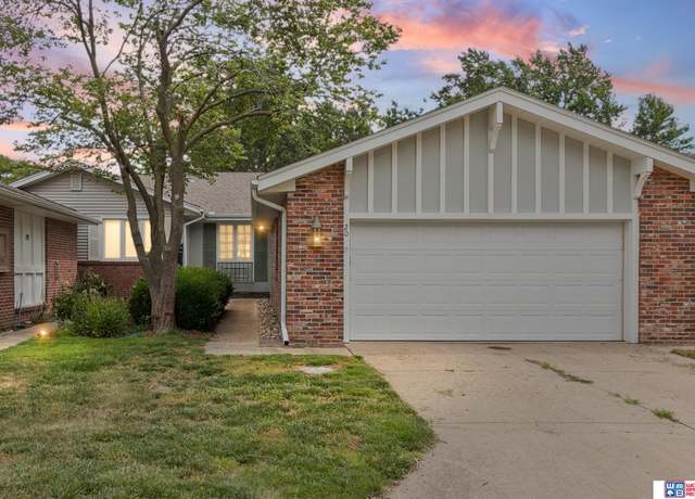 Property at 7100 Oldpost Rd #20, Lincoln, NE 68506, 2 beds, 3 baths