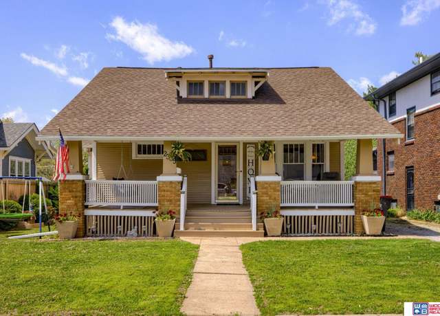 Property at 2335 S 19th St, Lincoln, NE 68502, 2 beds, 1 bath