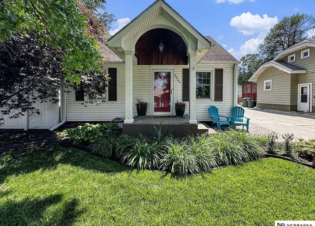 Property at 3045 Cable Ave, Lincoln, NE 68502, 3 beds, 2.5 baths