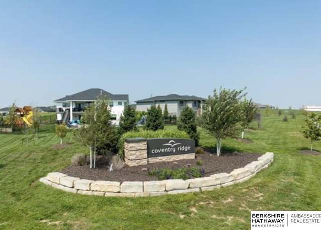 Property at 6419 S 207 Avenue Circle, Omaha, NE 68022