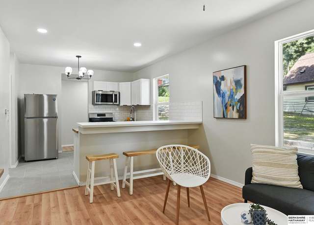 Property at 3410 U St, Omaha, NE 68107, 3 beds, 2 baths