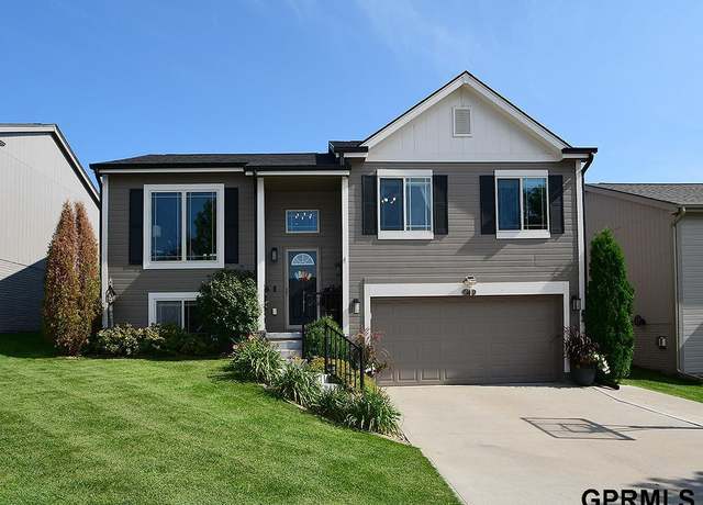 Property at 14602 Gilder Ave, Bennington, NE 68007, 3 beds, 2 baths