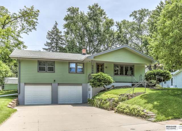 Property at 3029 S 109 St, Omaha, NE 68144, 3 beds, 2 baths