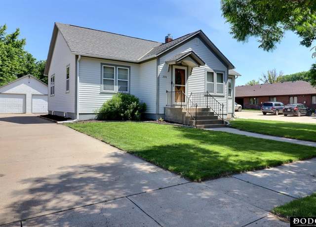 Property at 220 E 8th St, North Bend, NE 68649, 3 beds, 2 baths