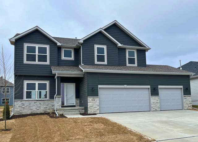 Property at 21124 Fowler St, Elkhorn, NE 68022, 4 beds, 2.5 baths
