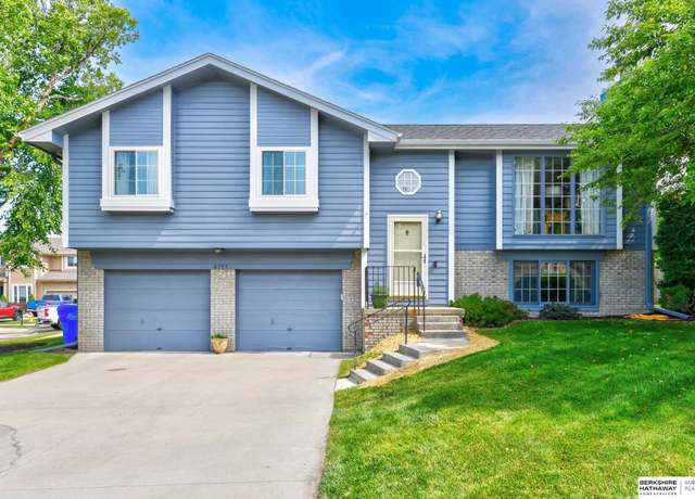 Property at 6705 Hillcrest Ln, La Vista, NE 68128, 3 beds, 2.5 baths