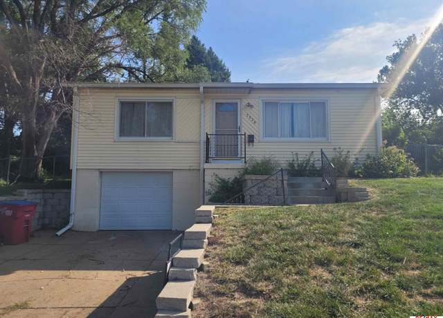 Property at 7326 Ira Ct, La Vista, NE 68128, 2 beds, 1 bath