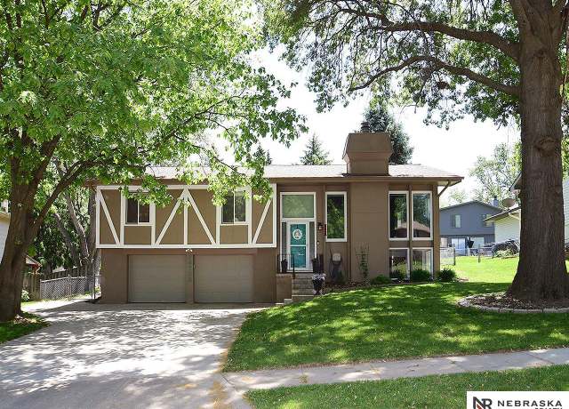 Property at 14729 Monroe St, Omaha, NE 68137, 3 beds, 2.5 baths