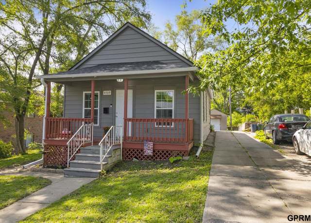 Property at 4709 Burdette St, Omaha, NE 68104, 2 beds, 1 bath