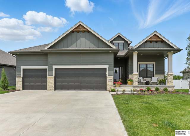 Property at 21720 G St, Omaha, NE 68022, 4 beds, 3 baths