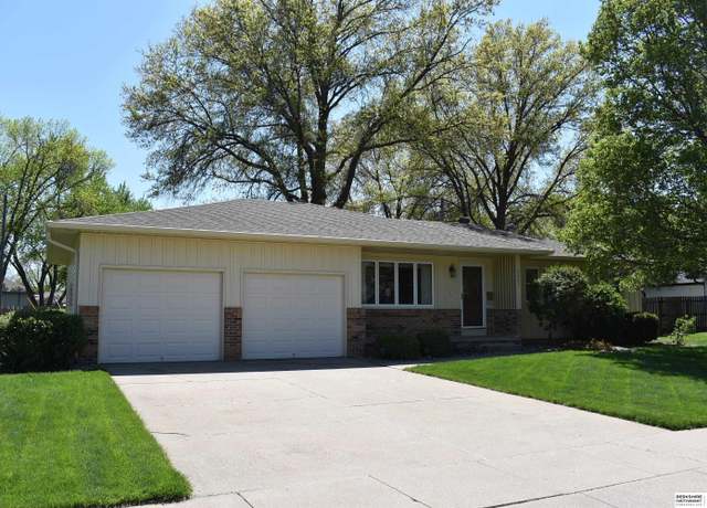 Property at 2041 E 19th St, Fremont, NE 68025, 3 beds, 1 bath