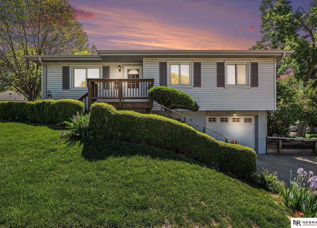 Property at 7311 Elizabeth St, La Vista, NE 68128, 3 beds, 1 bath