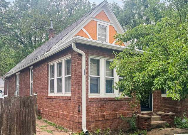 Property at 4710 S 17 St, Omaha, NE 68107, 3 beds, 1.5 baths