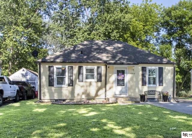 Property at 1757 N Linden St, Wahoo, NE 68066, 3 beds, 1.5 baths