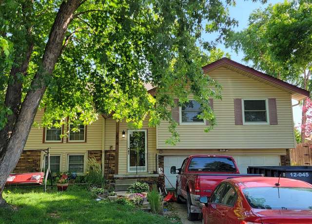 Property at 2514 Jack Pine St, Bellevue, NE 68123, 4 beds, 2.5 baths