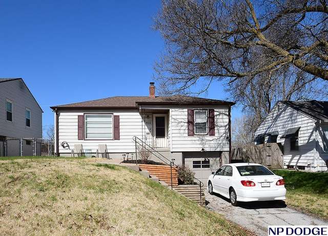 Property at 4122 N 55th St, Omaha, NE 68104, 2 beds, 1 bath