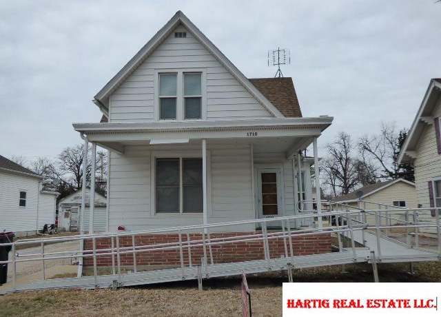 Property at 1710 Ella St, Beatrice, NE 68310, 2 beds, 2 baths