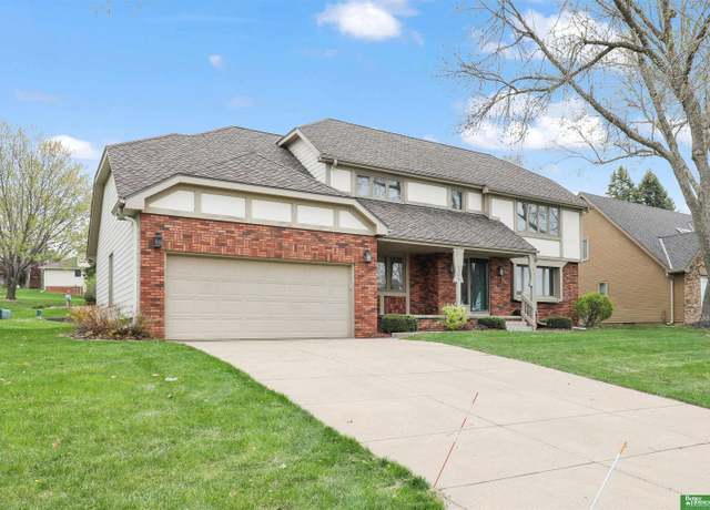 Property at 6309 S 120th Plz, Omaha, NE 68137, 4 beds, 3 baths