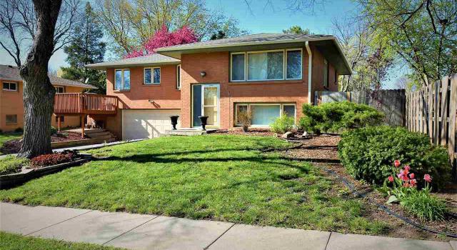 Photo of 7920 Sandalwood Dr, Lincoln, NE 68510