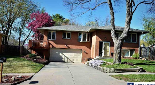 Photo of 7920 Sandalwood Dr, Lincoln, NE 68510