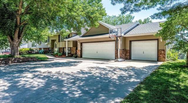 Photo of 401 Maple Dr, Treynor, IA 51575
