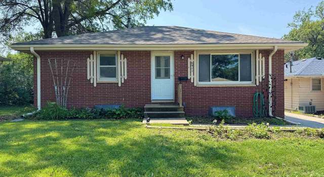 Photo of 6911 Starr St, Lincoln, NE 68505