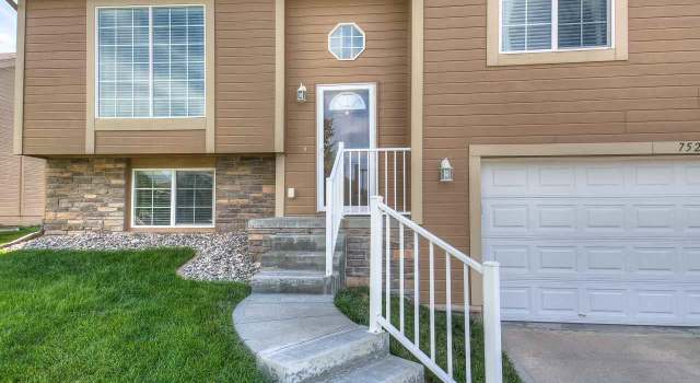 Photo of 7527 S 101st St, La Vista, NE 68128