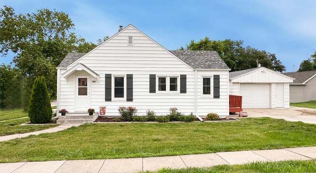 Photo of 210 Cedar St, Springfield, NE 68059