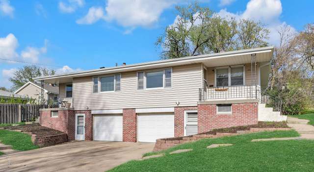 Photo of 3113 & 3111 S 44 Ave, Omaha, NE 68105