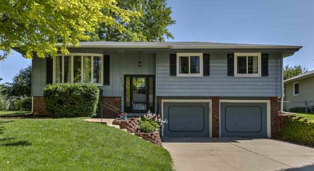 Photo of 9413 Taylor St, Omaha, NE 68134