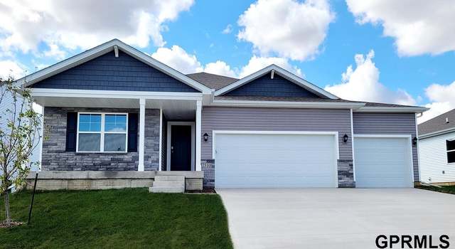 Photo of 6403 Harvest Dr, Papillion, NE 68157