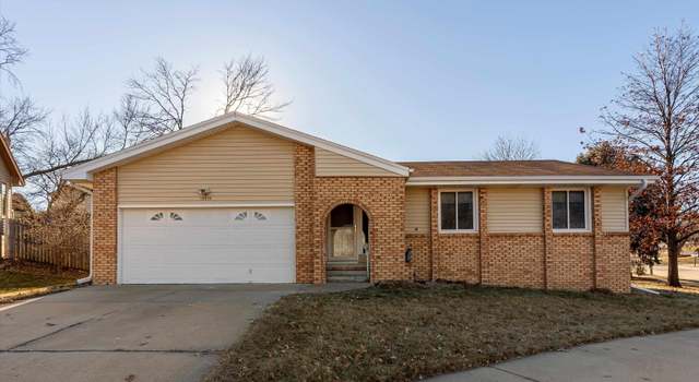Photo of 13519 Berry Cir, Omaha, NE 68137