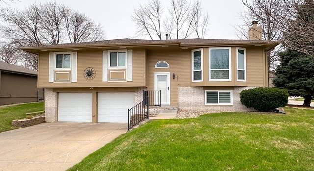 Photo of 307 W Gold Coast Rd, Papillion, NE 68046